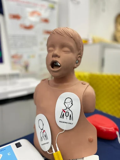 Laboratório de Enfermagem com Boneco de RCP